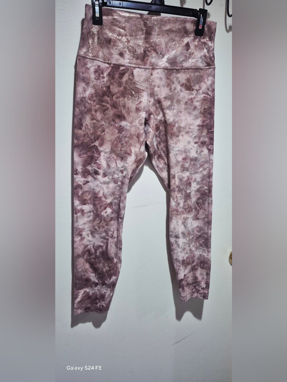 Lululemon Alien High Rise Crop 23" - Picture 4 of 10